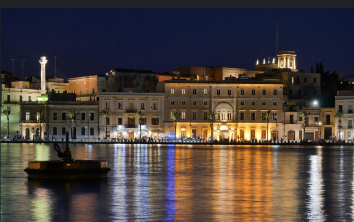 Flora House Hotel Brindisi Kültér fotó